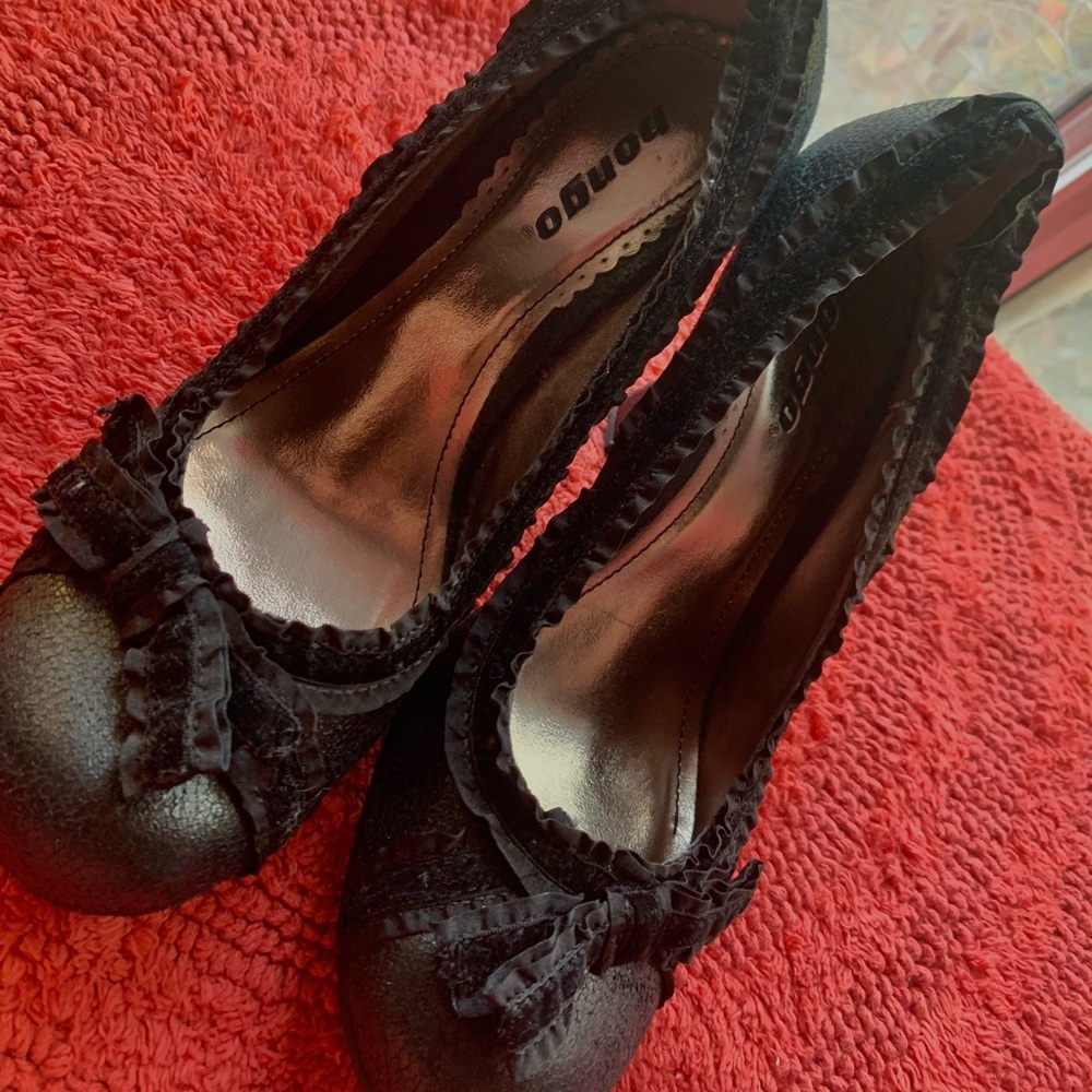 Pin-Up style heeled shoes